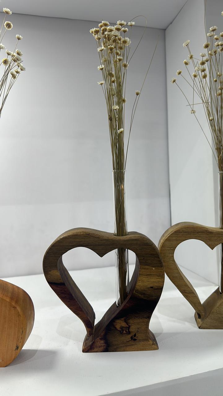 Janduy-Baccarini-Stand-FV18-1
