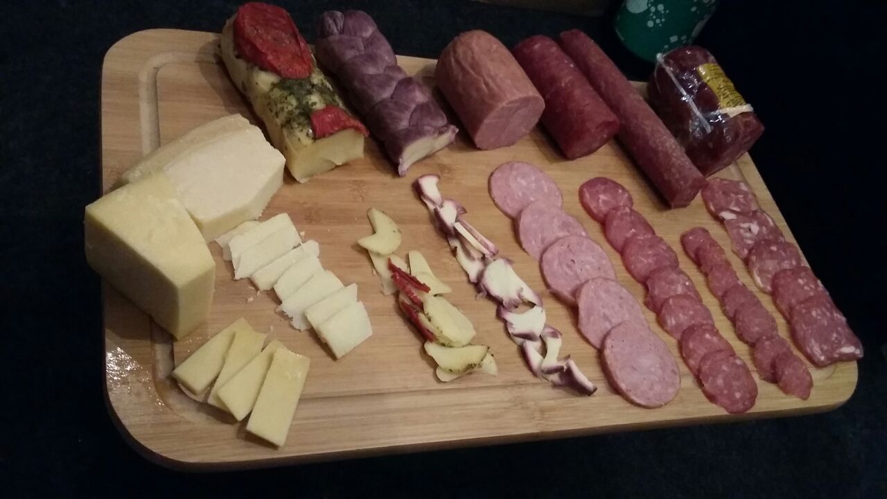 Mauricio-Stand-100-2